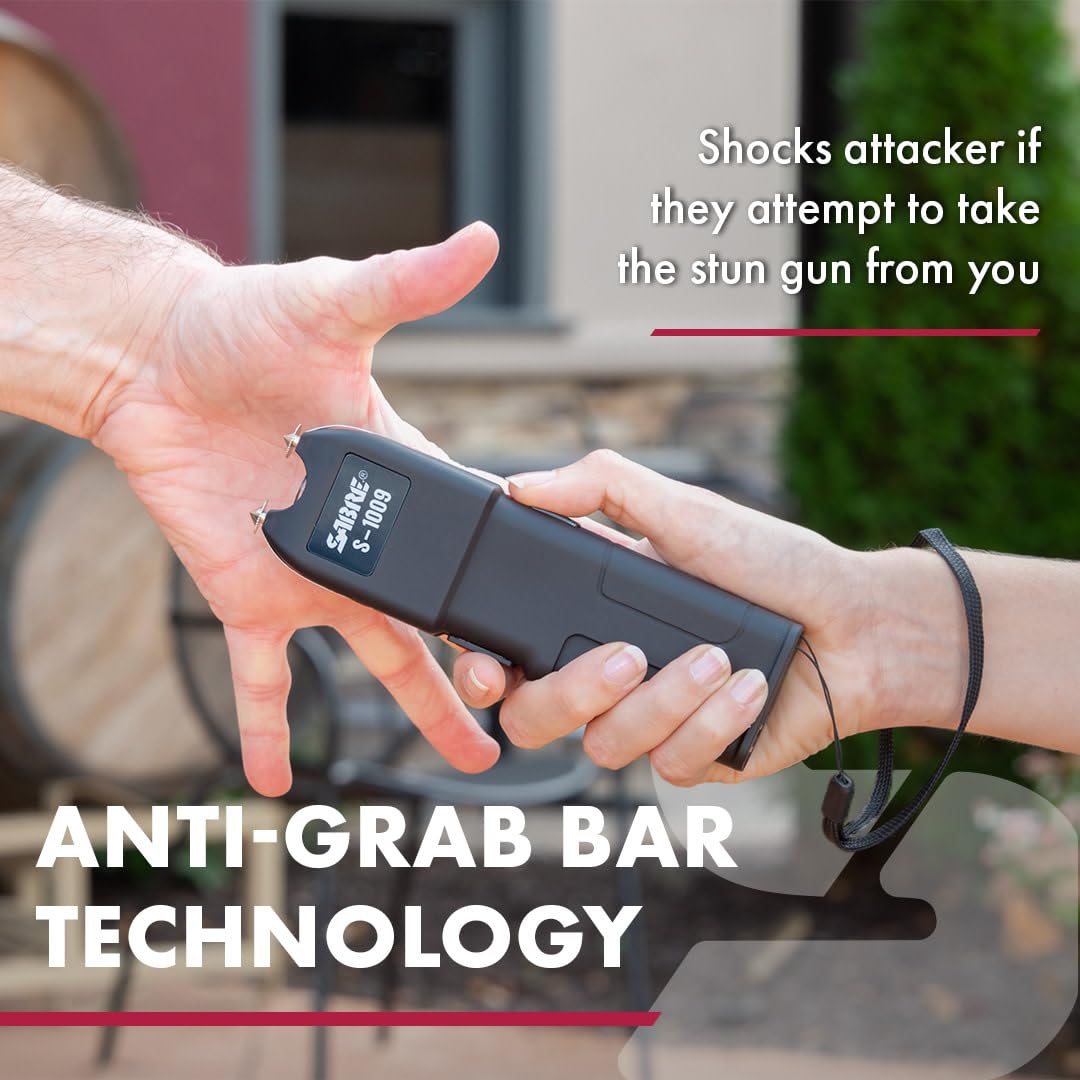 SABRE 2-in-1 Stun Gun