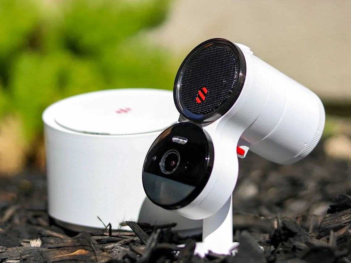 Deep Sentinel Wireless Security Camera W/AI Monitoring